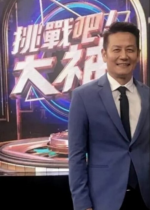 极品学妹白袜子足交自慰 - 阿修罗